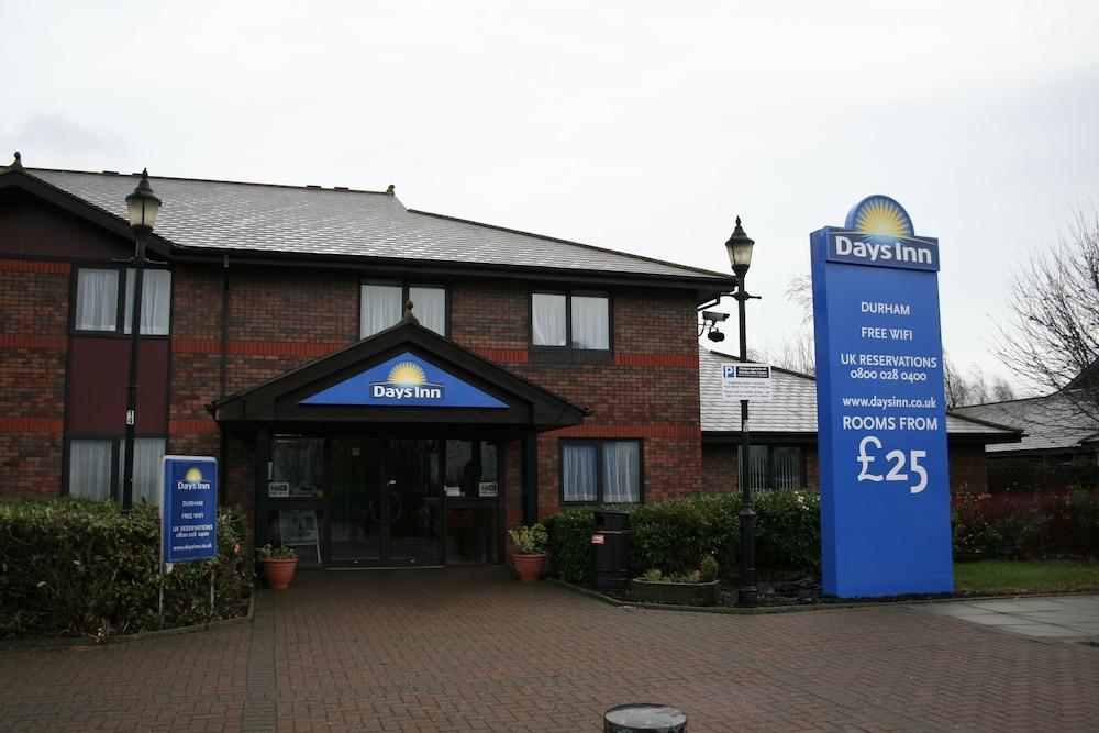 Hotel Super 8 By Wyndham Durham Exterior foto